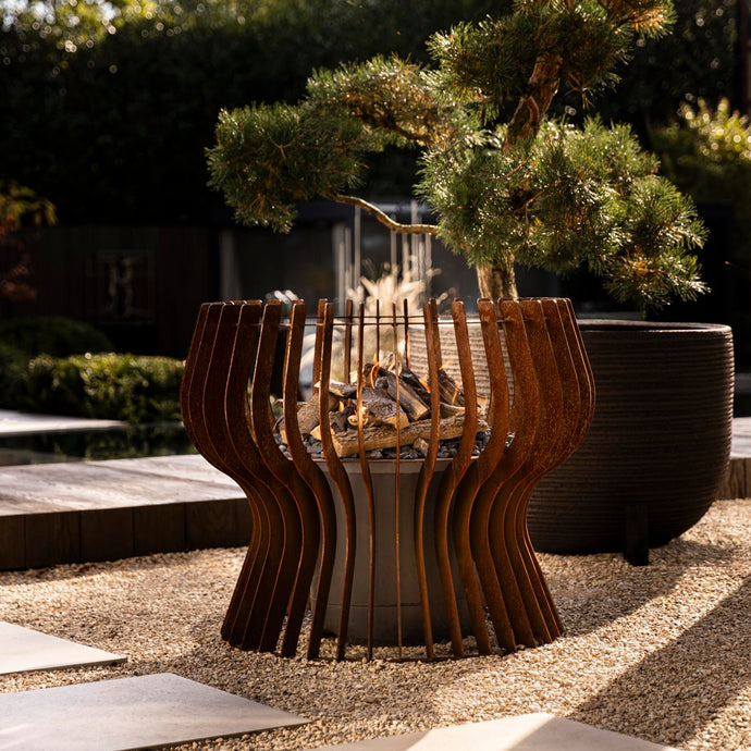 Outdoor electric fireplace